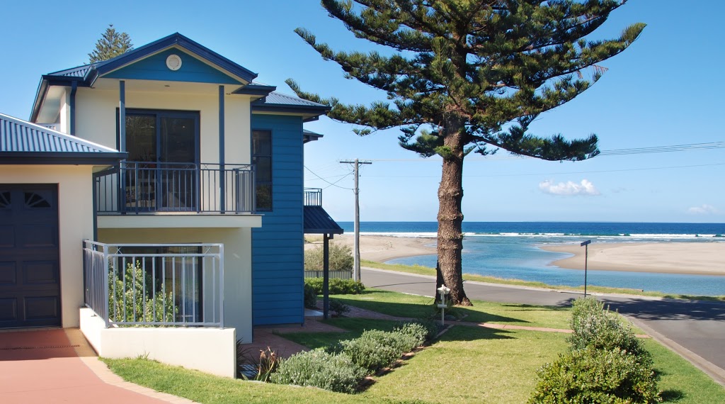 Allure Beach House | lodging | 33 Burke Parade, Gerroa NSW 2534, Australia | 0282133510 OR +61 2 8213 3510