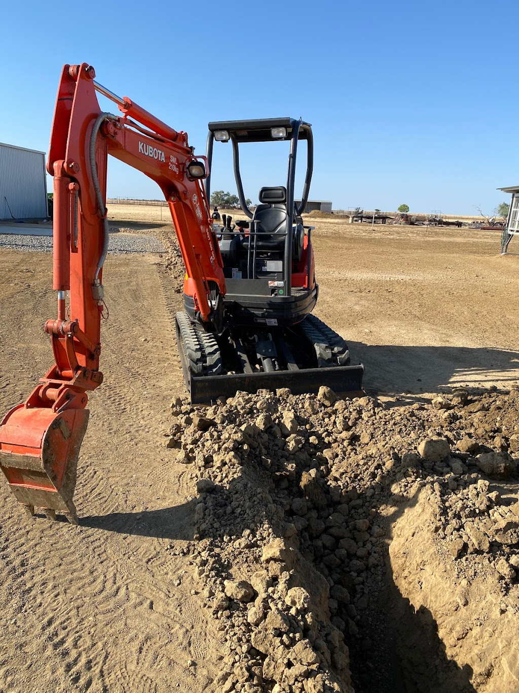 Janke Earthmoving & Hire | 1372 Laglan Rd, Clermont QLD 4721, Australia | Phone: 0437 600 093