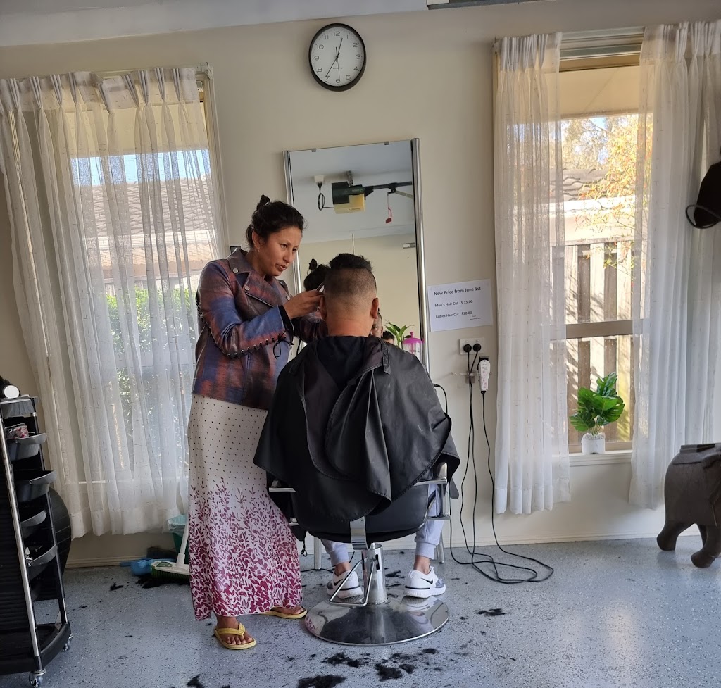 Home Hair Cut Salon | 136 Silkyoak Cct, Fitzgibbon QLD 4018, Australia | Phone: 0406 168 641