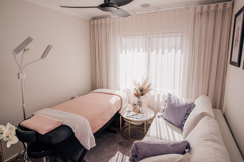 Georgie Vine Eyelash and Eyebrow Artistry | 46 Massey Cres, Curlewis VIC 3222, Australia | Phone: 0401 554 604