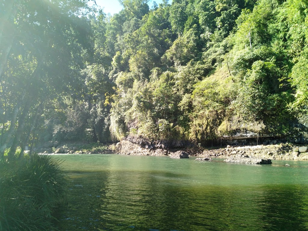 Tully Gorge camping and day-use areas | 4"S, 1453900/4"E Bundock St, Castle Hill QLD 4810, Australia | Phone: 13 74 68