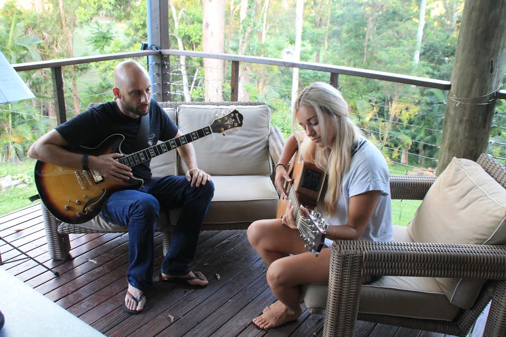 Inigo Evans Guitar Tuition - Sunshine Coast Guitar Lessons | 12 Bahdilli Cres, Diddillibah QLD 4559, Australia | Phone: 0405 126 644