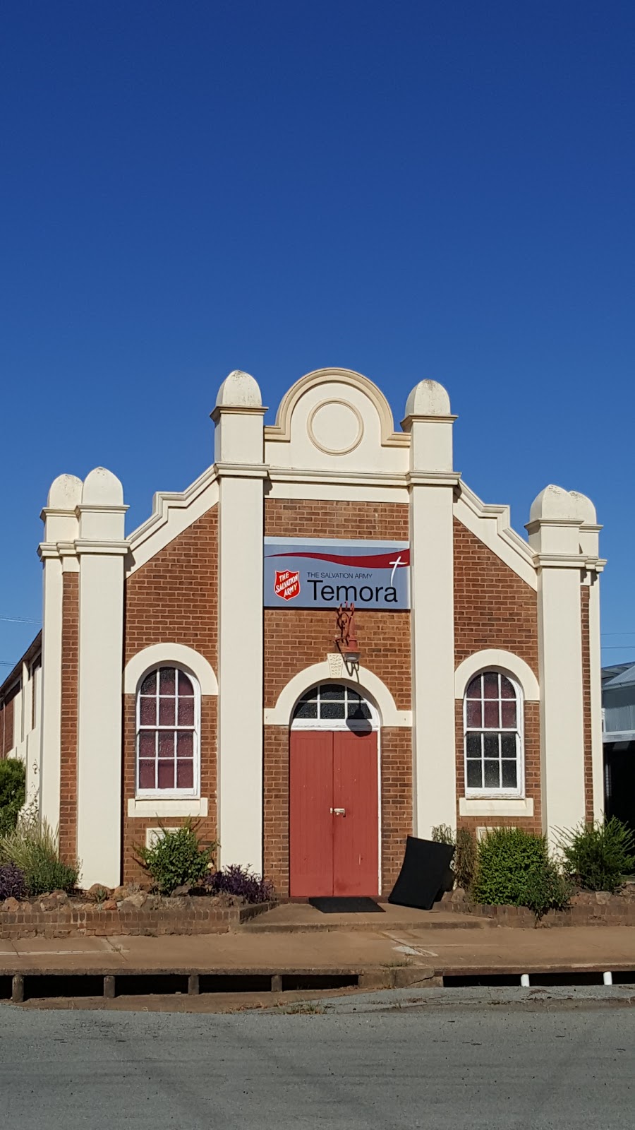 The Salvation Army Church Temora | church | Victoria St, Temora NSW 2666, Australia