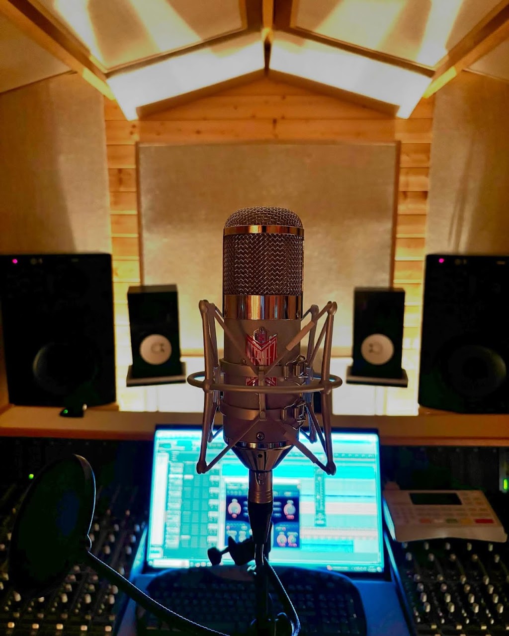 HeartBeat Studio Southern Highlands | 71 Orient St, Willow Vale NSW 2575, Australia | Phone: 0418 241 755