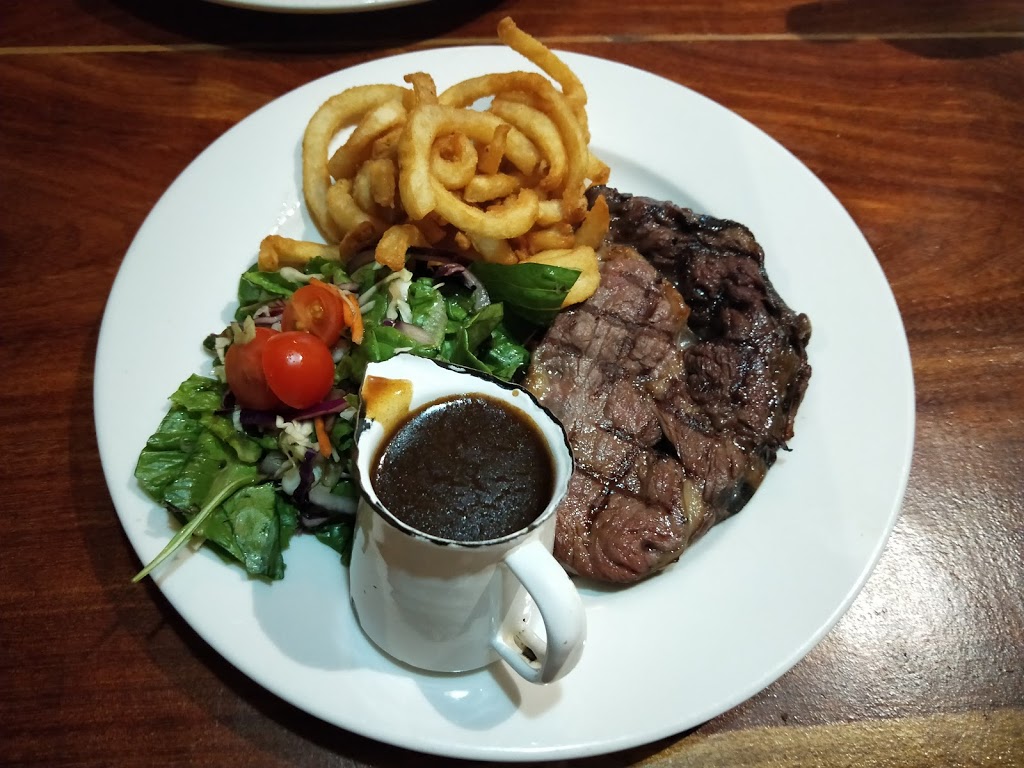 Hogs Australias Steakhouse Rockhampton | restaurant | 1 Aquatic Pl, Park Avenue QLD 4701, Australia | 0749263646 OR +61 7 4926 3646