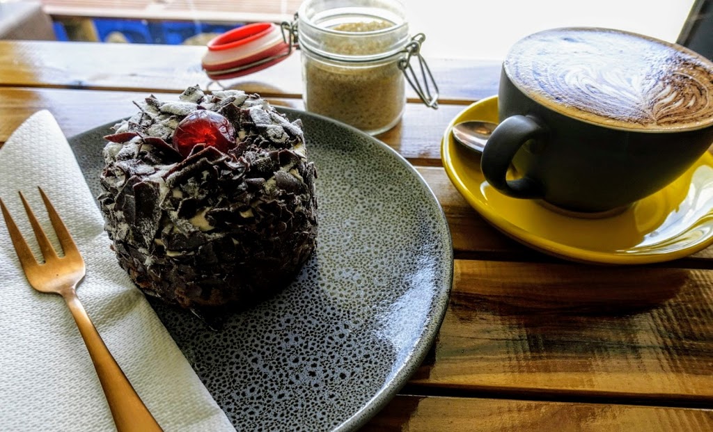 TWO DOORS CAFE | 37 Anderson St, Templestowe VIC 3106, Australia | Phone: 0412 911 904