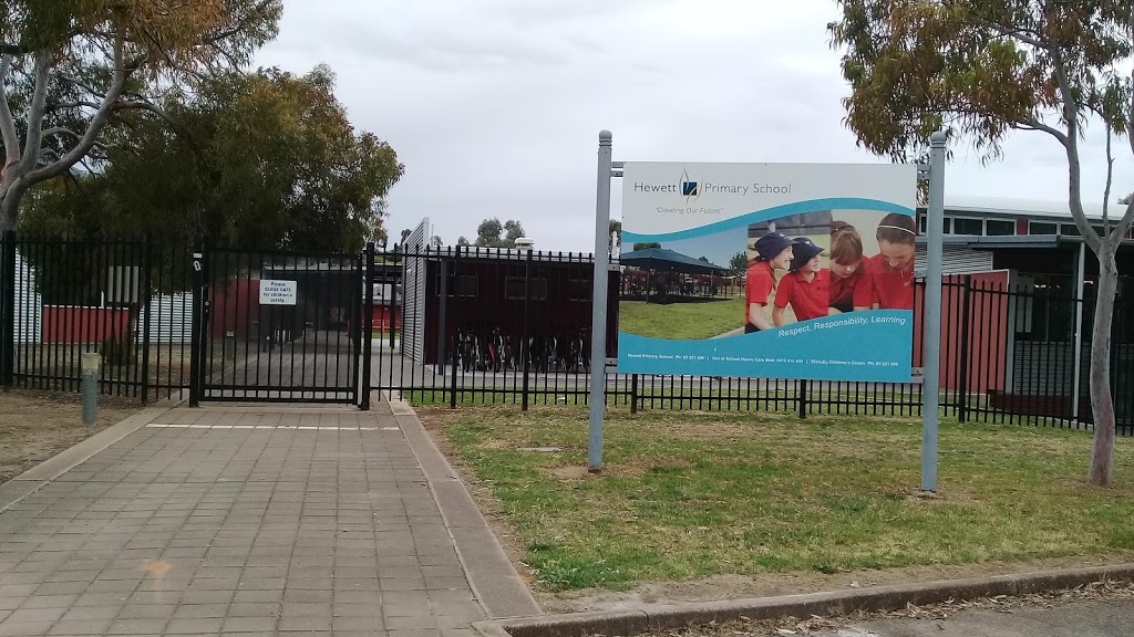 Hewett Primary School | school | Kingfisher Dr, Hewett SA 5118, Australia | 0885221486 OR +61 8 8522 1486