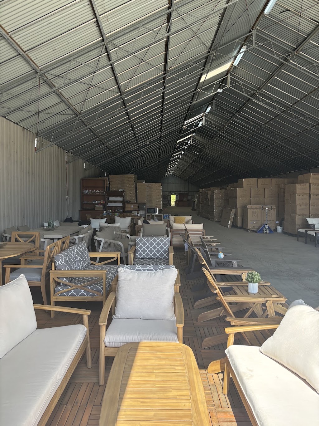 Begili Outdoor Furniture | 116B Fifth Ave, Llandilo NSW 2747, Australia | Phone: 1300 234 454