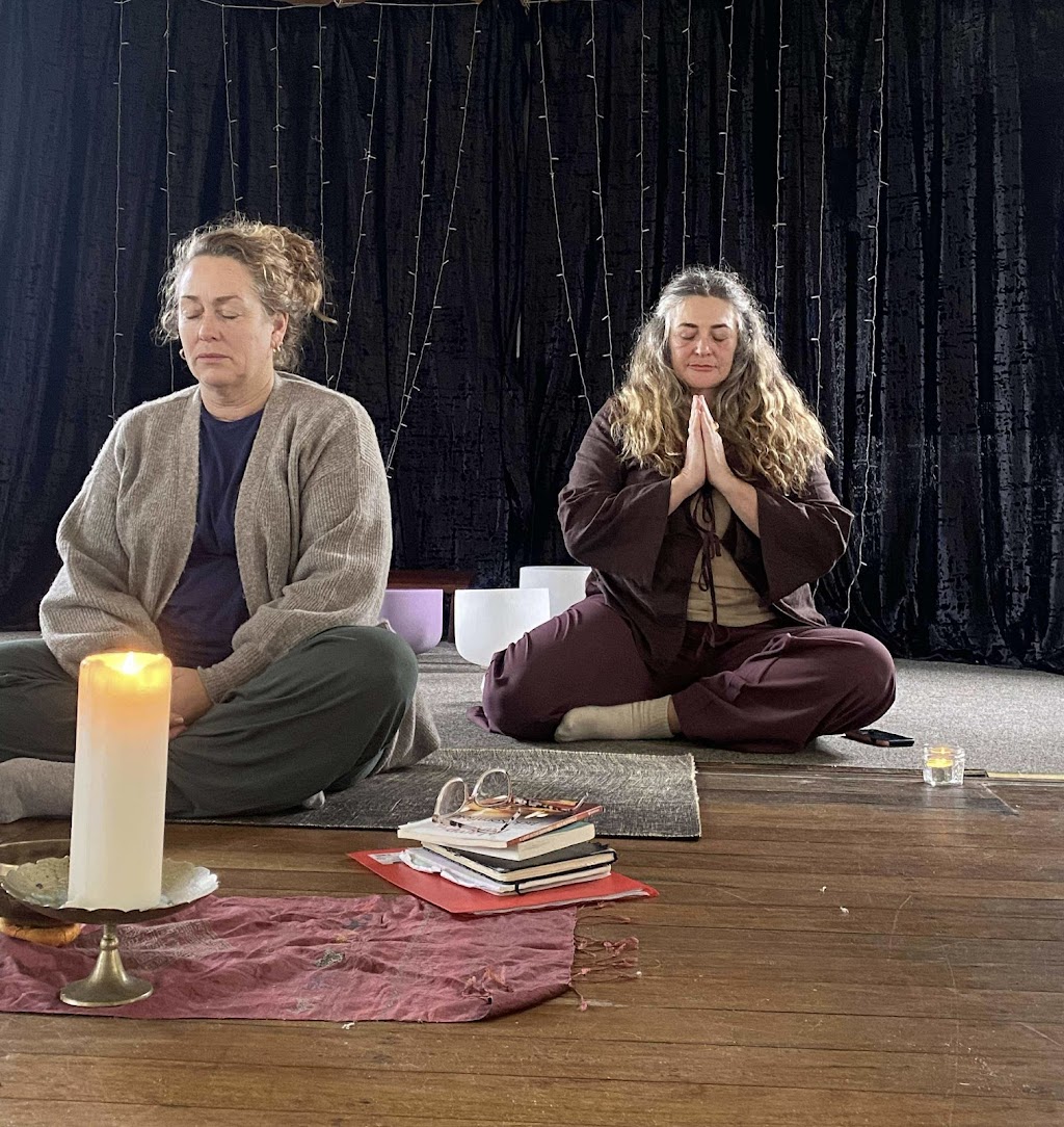 ashara retreats | 29 Young St, Wooloweyah NSW 2464, Australia | Phone: 0490 381 393