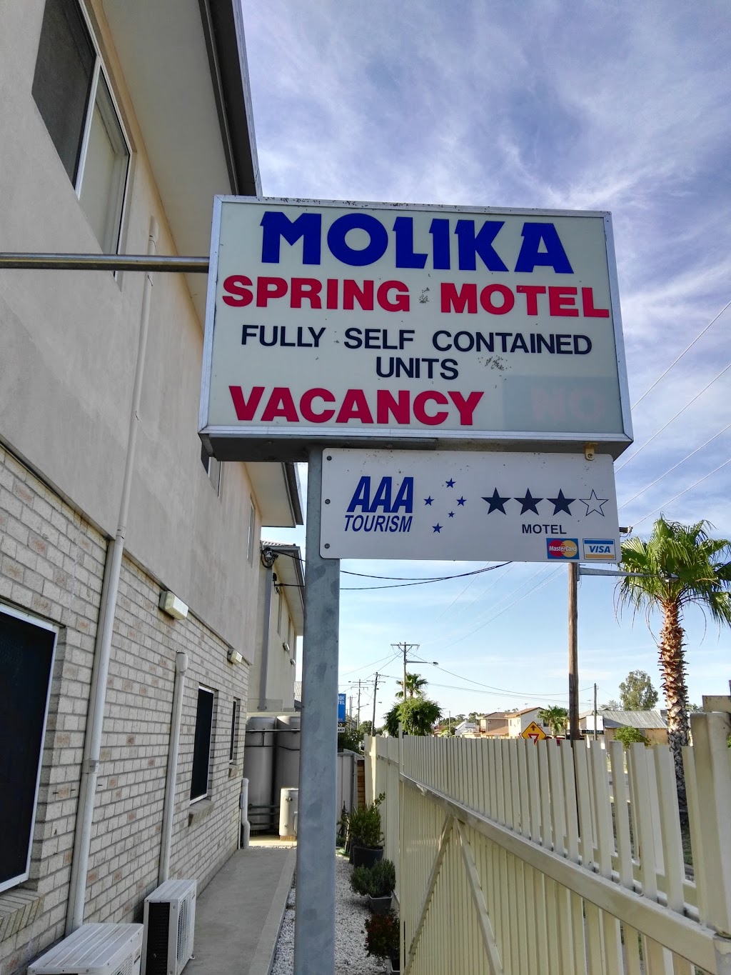Molika Springs Motel | 314 Warialda St, Moree NSW 2400, Australia | Phone: (02) 6752 7066