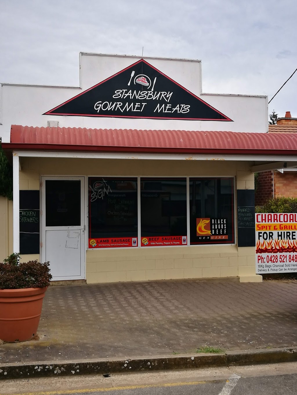 Stansbury Gourmet Meats | store | 7 St Vincent St, Stansbury SA 5582, Australia | 0888524195 OR +61 8 8852 4195