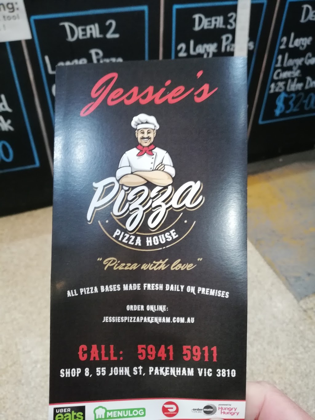 Razzs Pizza and Pasta House | Shop # 2/2 Pacific Promenade, Pakenham VIC 3810, Australia | Phone: (03) 5941 5911
