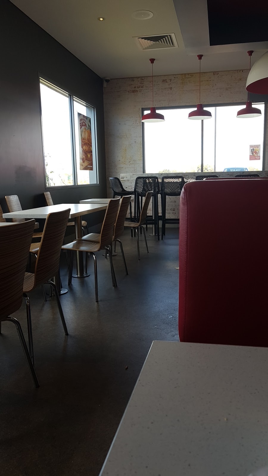 KFC Treendale | 23 Grand Entrance, Australind WA 6233, Australia | Phone: (08) 9707 3099