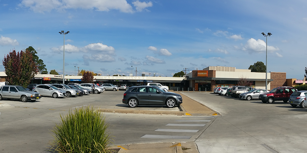 Lake Albert Shopping Centre | shopping mall | 39 Gregory Cres, Lake Albert NSW 2650, Australia
