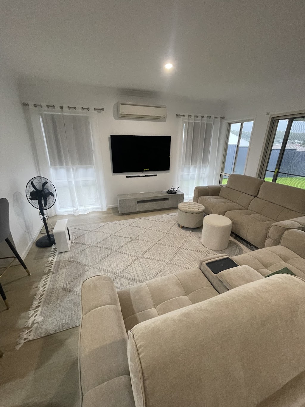 Imperial Painters Gold Coast | 103 Barrier Reef Dr, Mermaid Waters QLD 4218, Australia | Phone: 0404 660 406