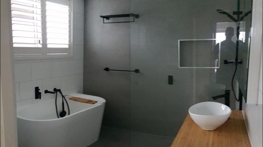 Swell Bathroom Renovations | home goods store | Manning St, Kiama NSW 2533, Australia | 0414656966 OR +61 414 656 966
