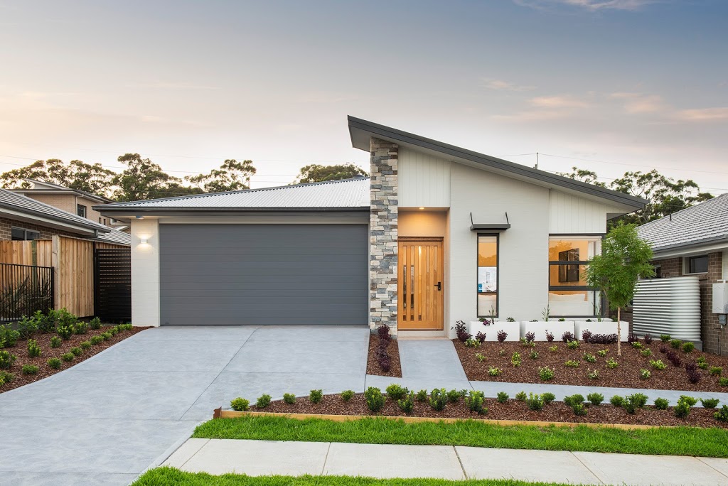 Montgomery Homes - HomeWorld Warnervale | general contractor | 18 Scarlett Cl, Hamlyn Terrace NSW 2259, Australia | 0249454000 OR +61 2 4945 4000