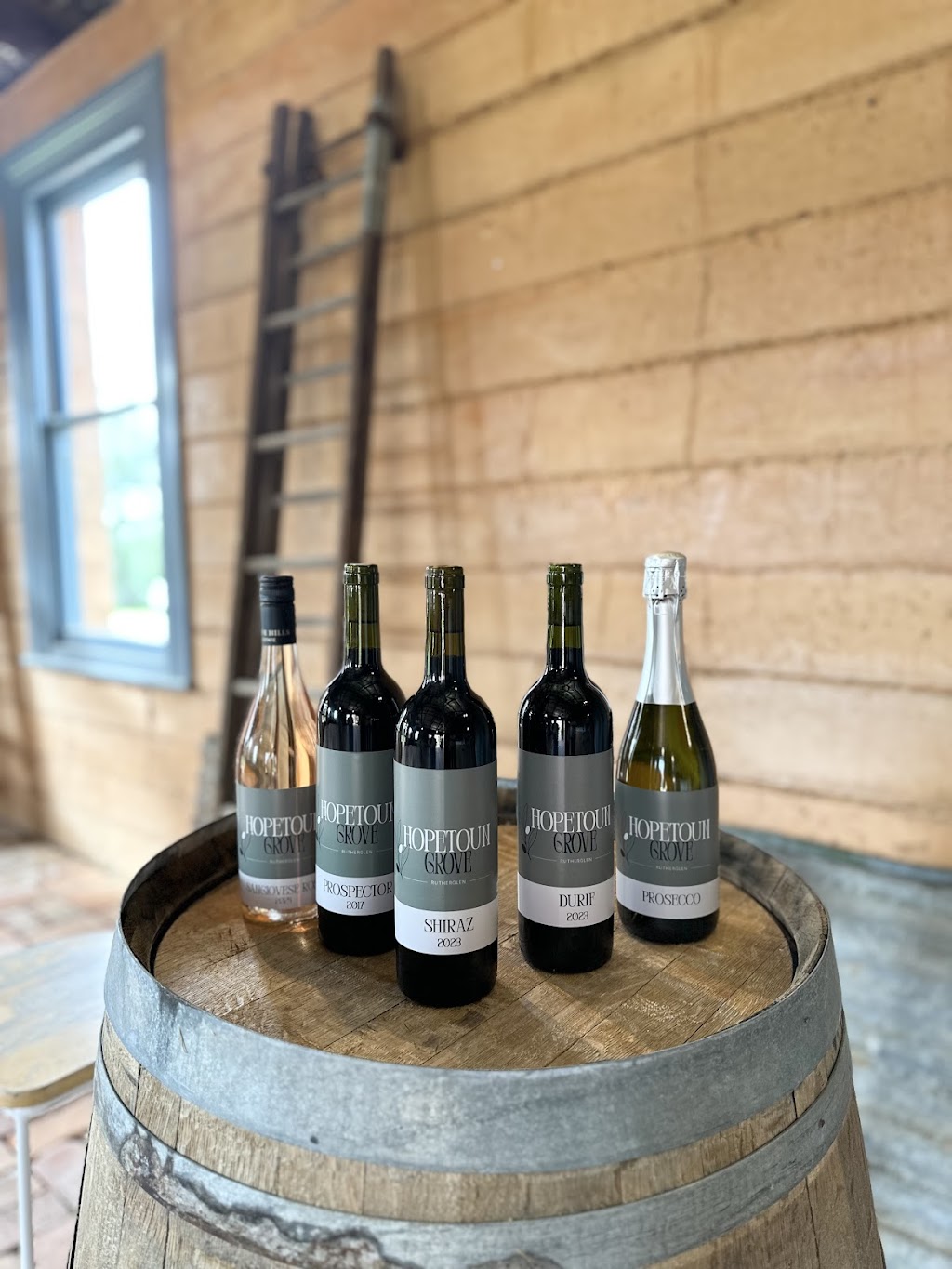 Hopetoun Grove | 165 Hopetoun Rd, Rutherglen VIC 3685, Australia | Phone: 0400 105 622