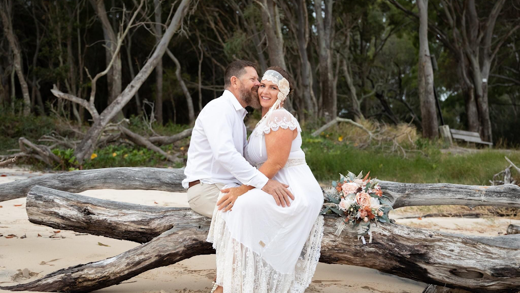 Rainbow Beach Wedding Photography |  | 14 Bombala Cres, Rainbow Beach QLD 4581, Australia | 0439780903 OR +61 439 780 903