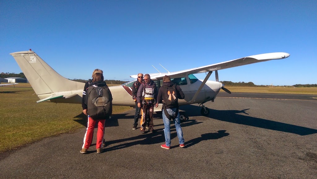 Coffs Skydivers | Coffs Harbour Airport, Aeroclub/63 Aviation Dr, Coffs Harbour NSW 2450, Australia | Phone: (02) 6651 1167