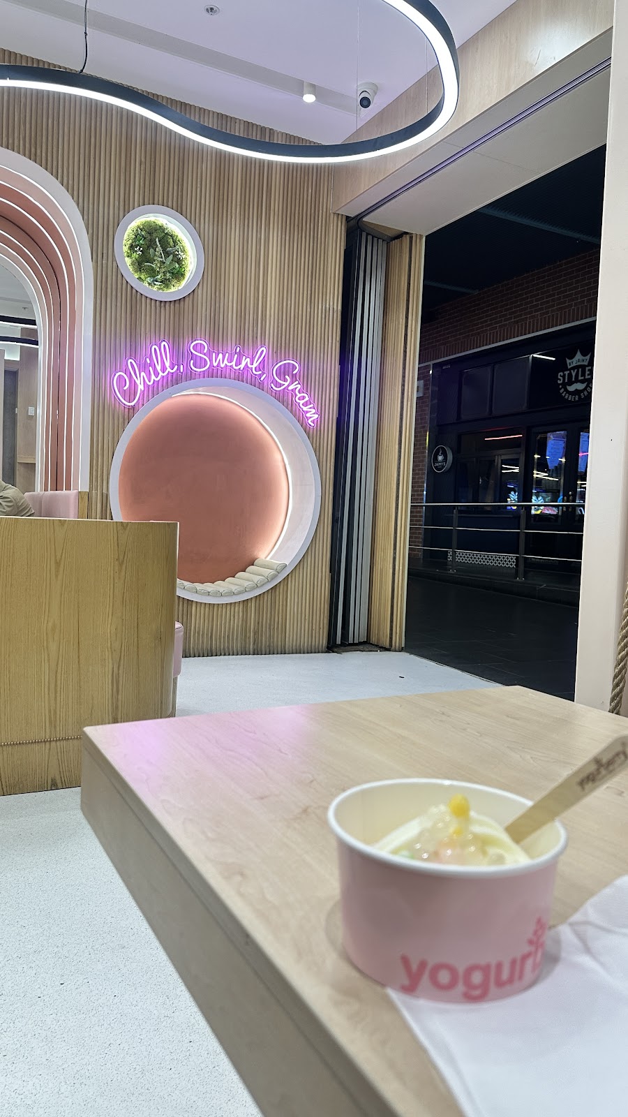 Yogurberry Rouse Hill | Shop GR070, 10/14 Market Ln, Rouse Hill NSW 2155, Australia | Phone: (02) 8809 1383