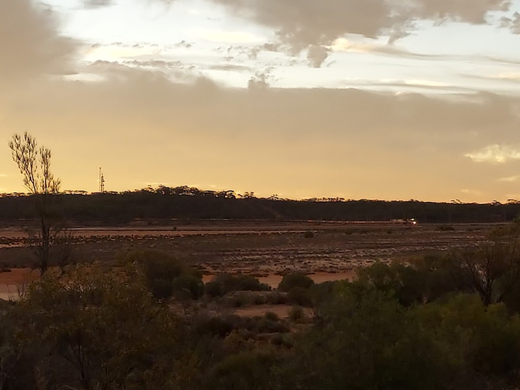 Lake Cowan | Mort Harslett Dr, Norseman WA 6443, Australia | Phone: 0419 837 337