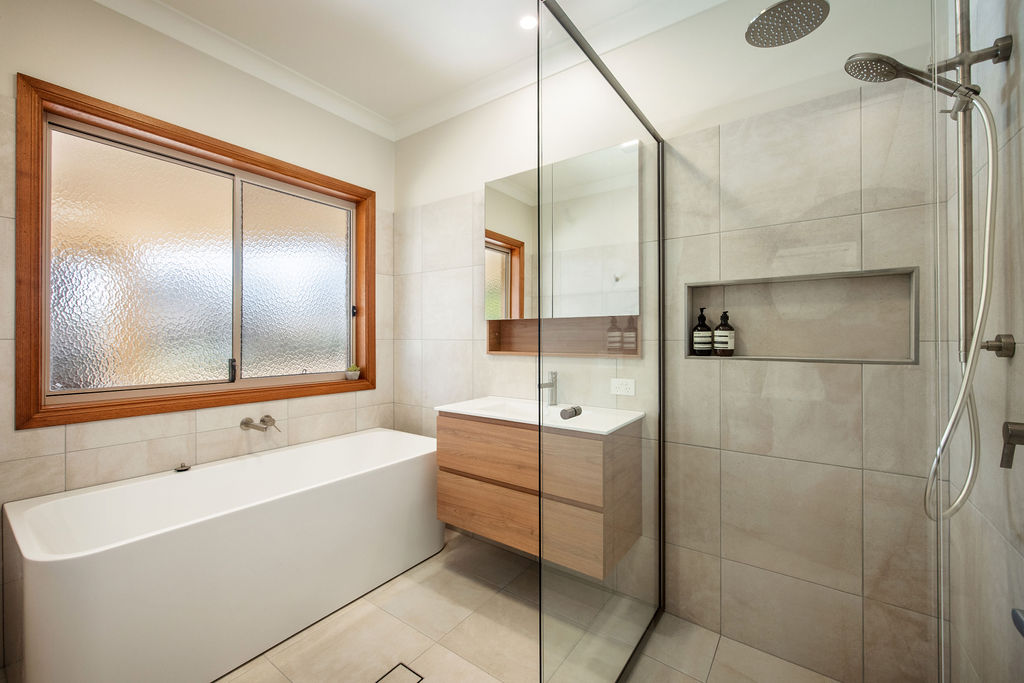 Hawk Renovations | 95 Rosedale Dr, West Albury NSW 2640, Australia | Phone: 0413 639 050