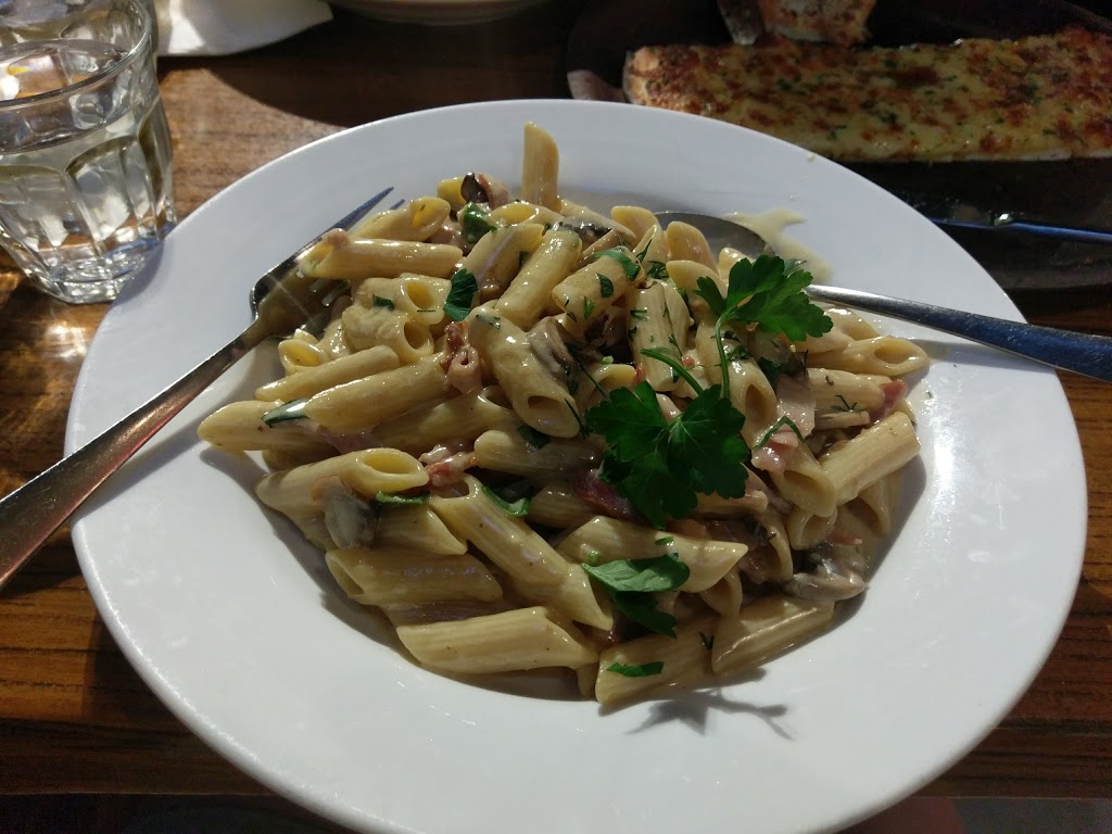 Big Johns Italian Seafood Restaurant | restaurant | 502 Rocky Point Rd, Sans Souci NSW 2219, Australia | 0295298094 OR +61 2 9529 8094