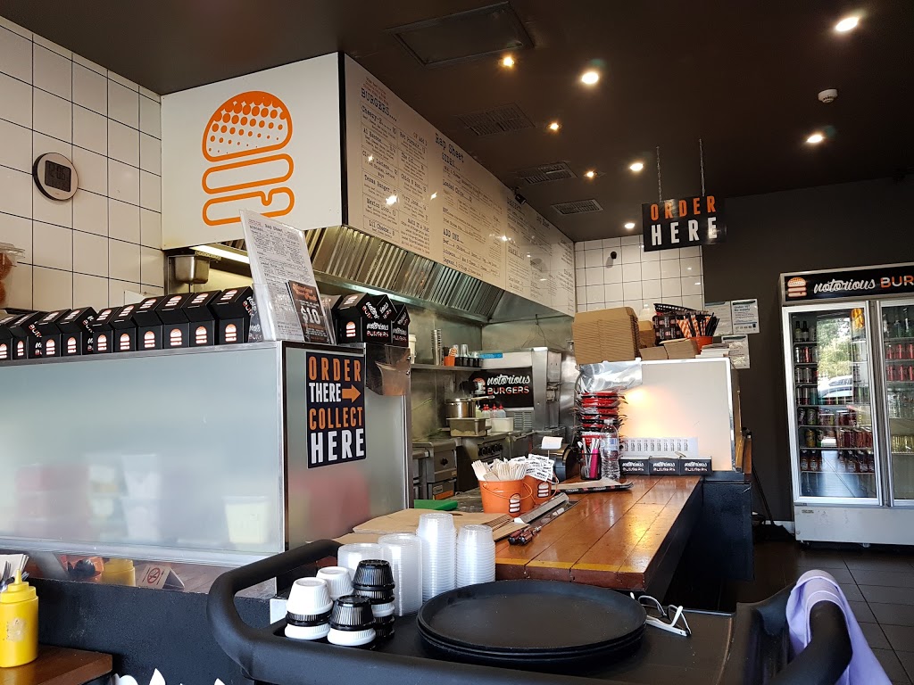 Notorious Burgers | restaurant | 15 B, 13-15 Lake Street, Caroline Springs VIC 3023, Australia | 0383901934 OR +61 3 8390 1934