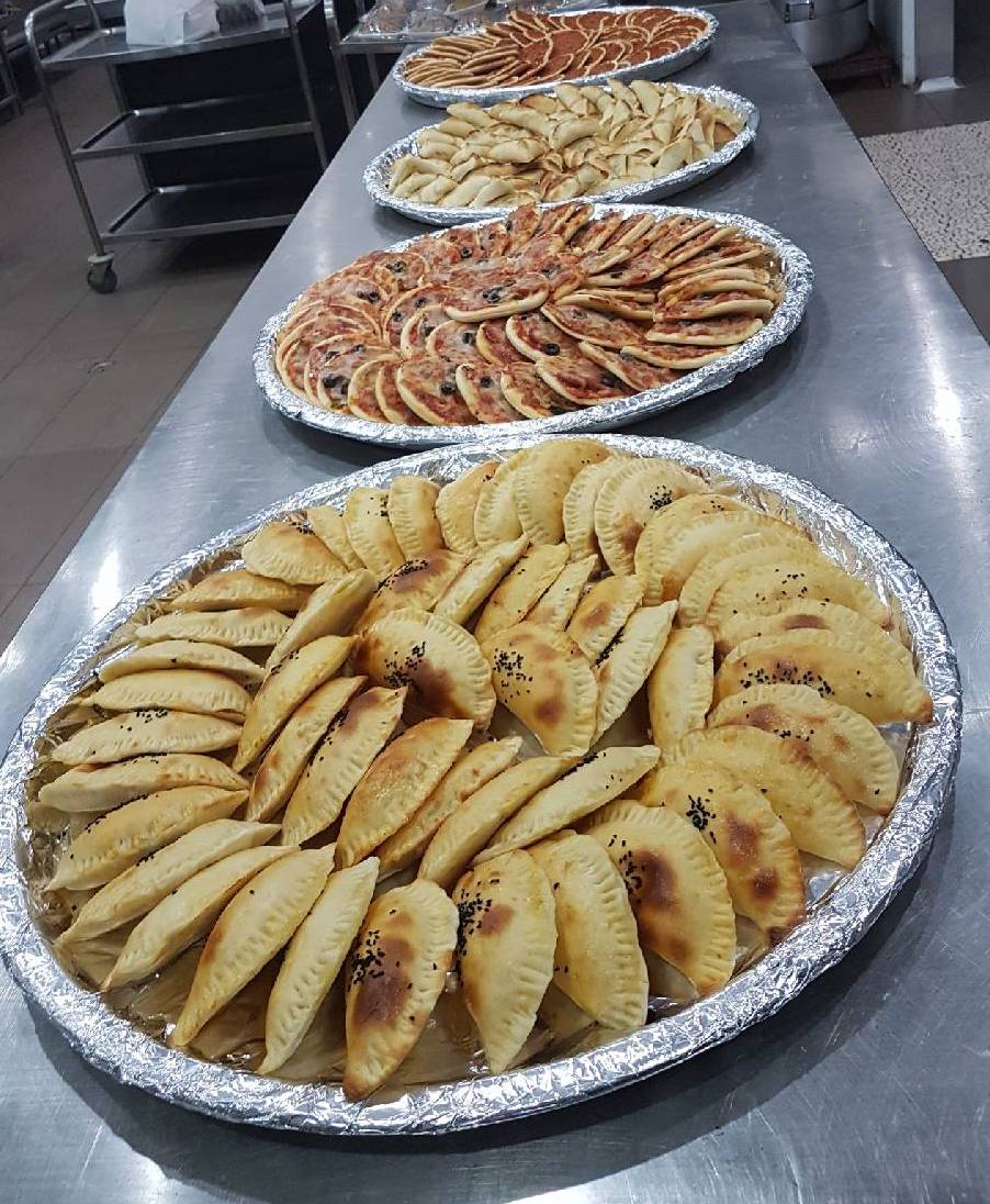 تجهيزات الزوراء الغذائية Al Zowraa Food Supplies | restaurant | Shop 6/140-144 Polding St, Smithfield NSW 2164, Australia | 0296095790 OR +61 2 9609 5790