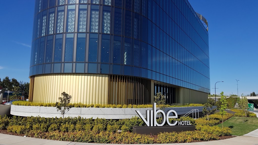 Vibe Hotel Canberra | 1 Rogan St, Canberra ACT 2609, Australia | Phone: (02) 6201 1500