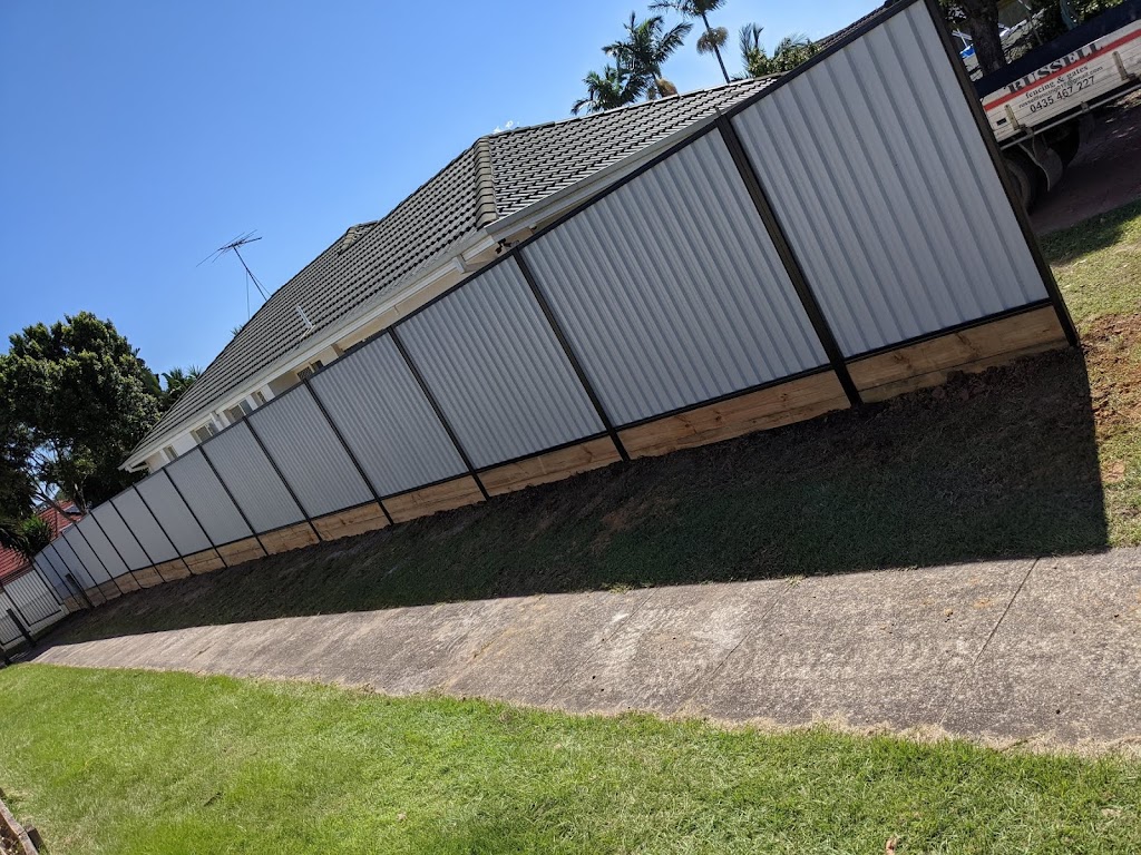 Russell Fencing and Gates | Algol St, Regents Park QLD 4118, Australia | Phone: 0435 467 227