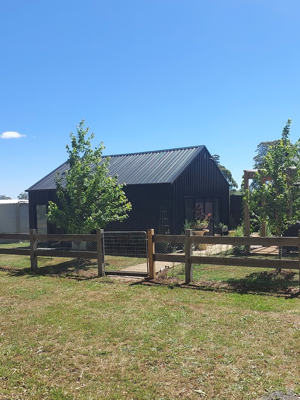 Bonnie Barn | 10 Collins Rd, Glenlyon VIC 3461, Australia | Phone: 0431 625 846 Bonnie Barn | 10 Collins Rd, Glenlyon VIC 3461, Australia | Phone: 0431 625 846