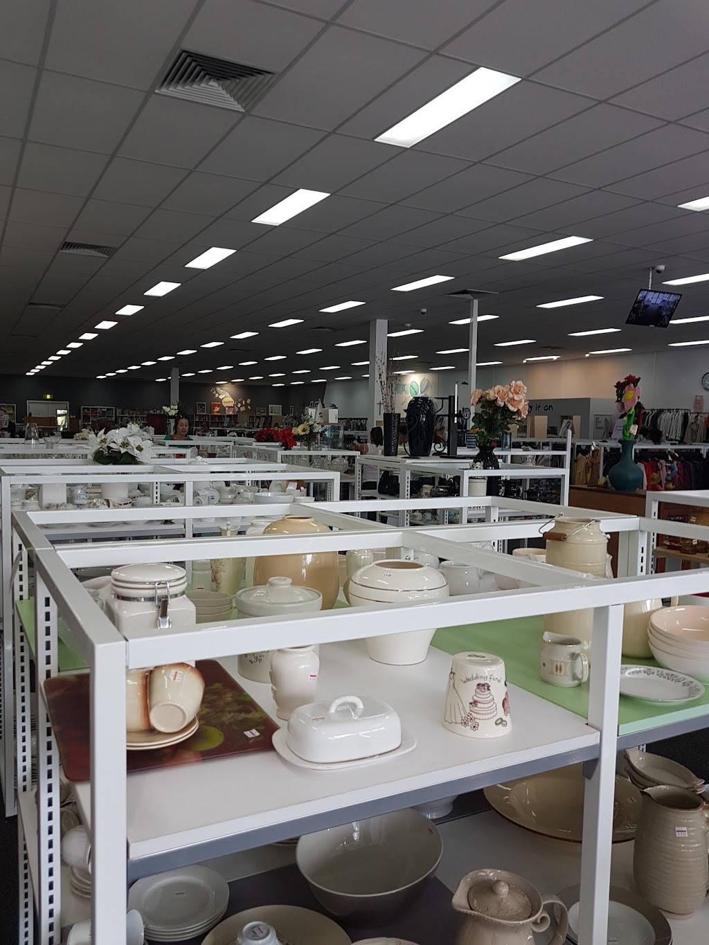 Vinnies Epping | store | 4/500 High St, Epping VIC 3076, Australia | 0384053360 OR +61 3 8405 3360