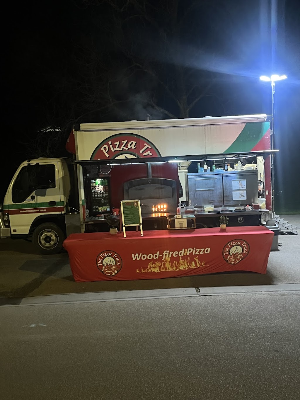 The Pizza Truck | Princes Hwy, Swan Reach VIC 3903, Australia | Phone: 0400 322 434