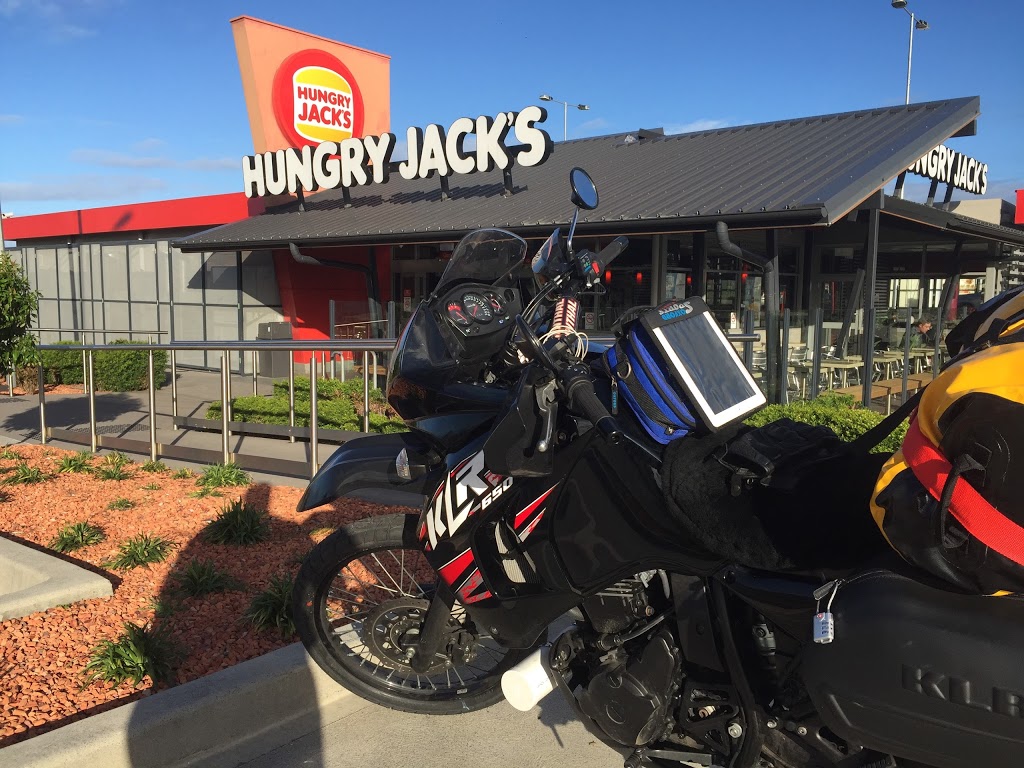 Hungry Jacks Haywards Bay | restaurant | 10 Macquarie Pl, Haywards Bay NSW 2530, Australia | 0242562451 OR +61 2 4256 2451