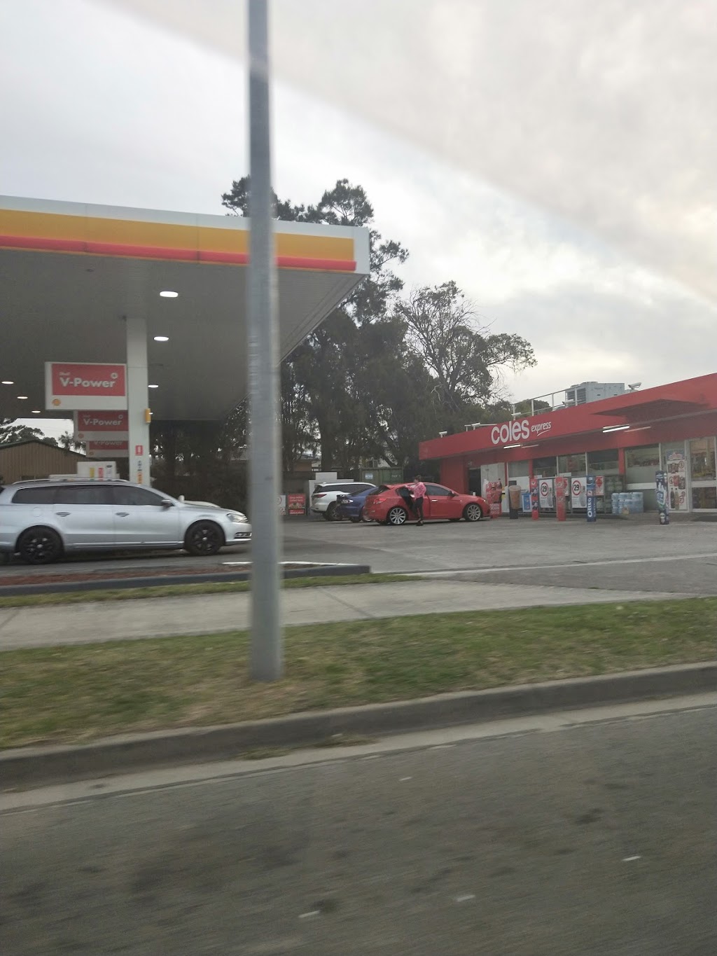 Coles Express | gas station | 252 Princes Hwy, Albion Park NSW 2527, Australia | 0242561309 OR +61 2 4256 1309