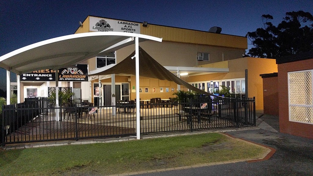 Labrador Tigers AFL Sports Club | bar | 28 Ashton St, Labrador QLD 4215, Australia | 0755371078 OR +61 7 5537 1078
