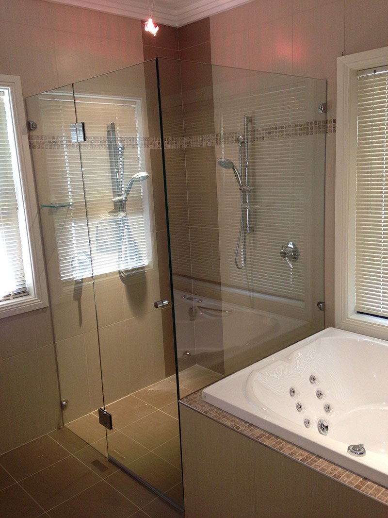 Milligans Shower Screens Forster | 76 Kularoo Dr, Forster NSW 2428, Australia | Phone: (02) 6554 7018