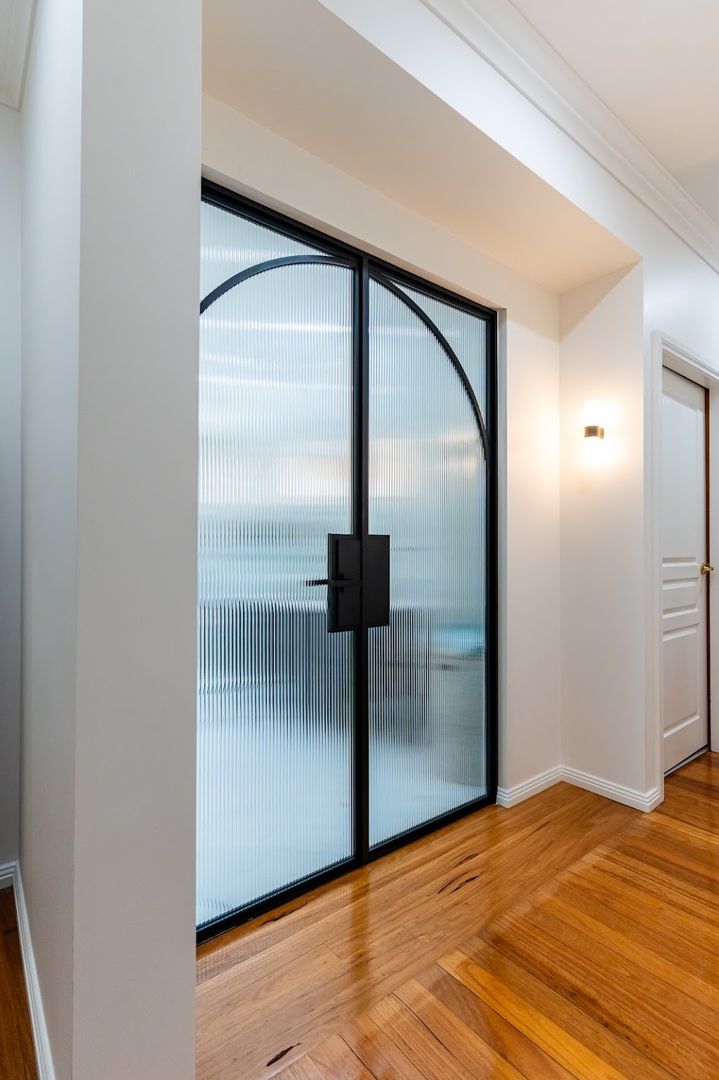 Aust Doors Co | 23 Waynote Pl, Unanderra NSW 2526, Australia | Phone: 0418 603 193