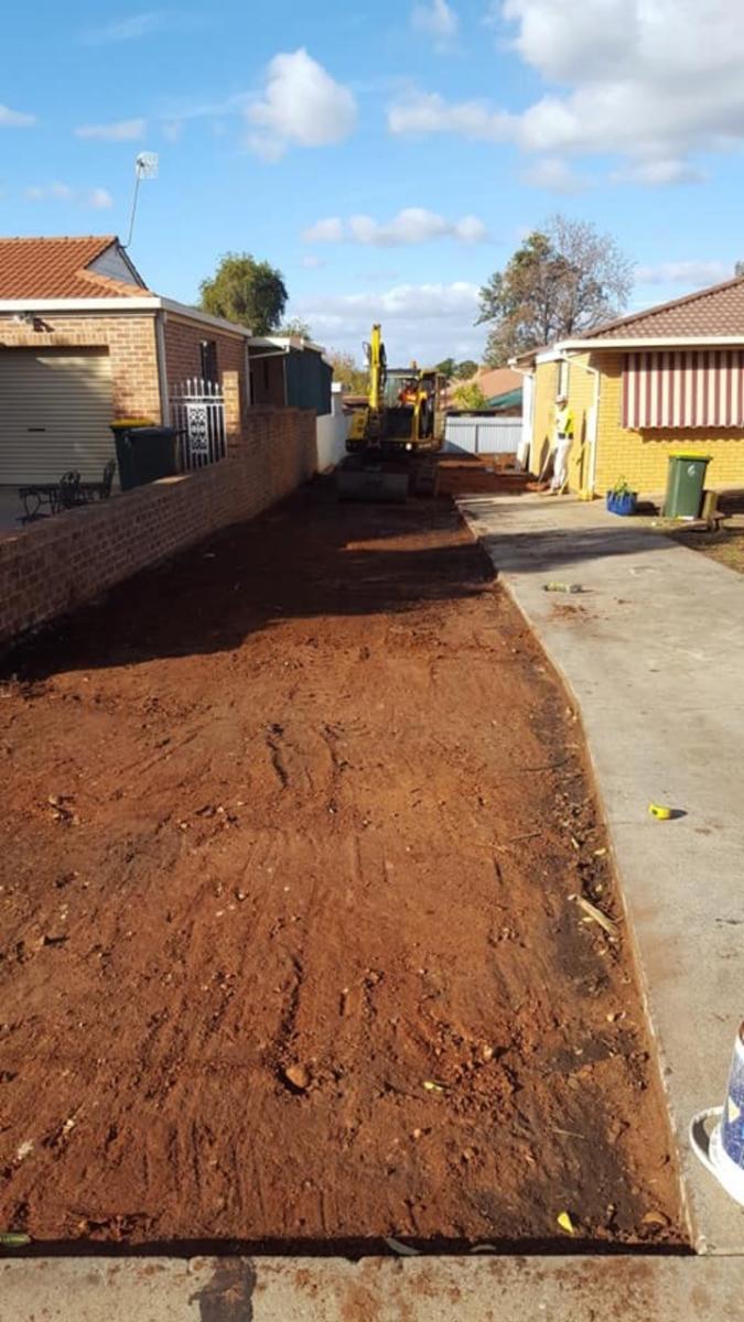 Dicks Diggers Griffith | general contractor | 9 Wyvern Cres, Griffith NSW 2680, Australia | 0457406346 OR +61 457 406 346
