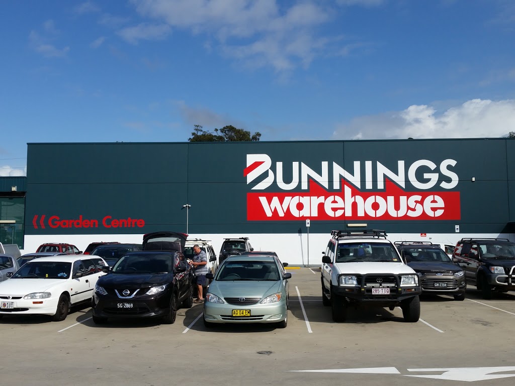 Bunnings Lake Haven | hardware store | Cnr Chelmsford Road &, Pacific Hwy, Charmhaven NSW 2263, Australia | 0243999500 OR +61 2 4399 9500