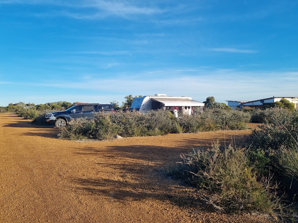 Tozers Bush Camp | LOT 52 Ocomup Rd, Bremer Bay WA 6338, Australia | Phone: 0428 371 015