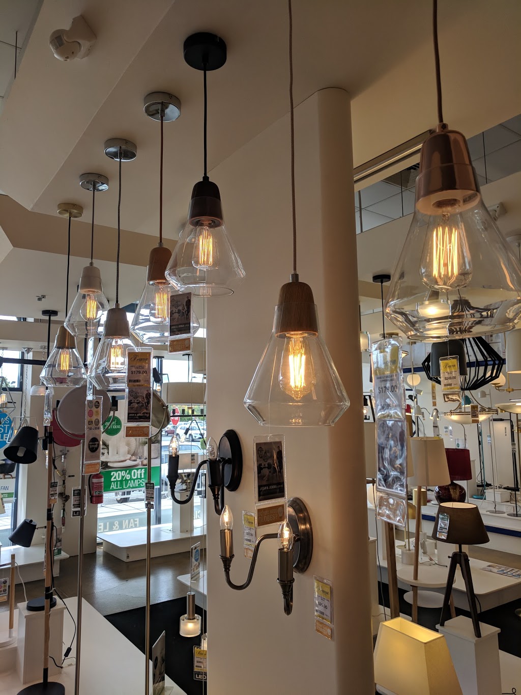 Beacon Lighting Carseldine | home goods store | 1925 Gympie Rd, Bald Hills QLD 4036, Australia | 0732613600 OR +61 7 3261 3600