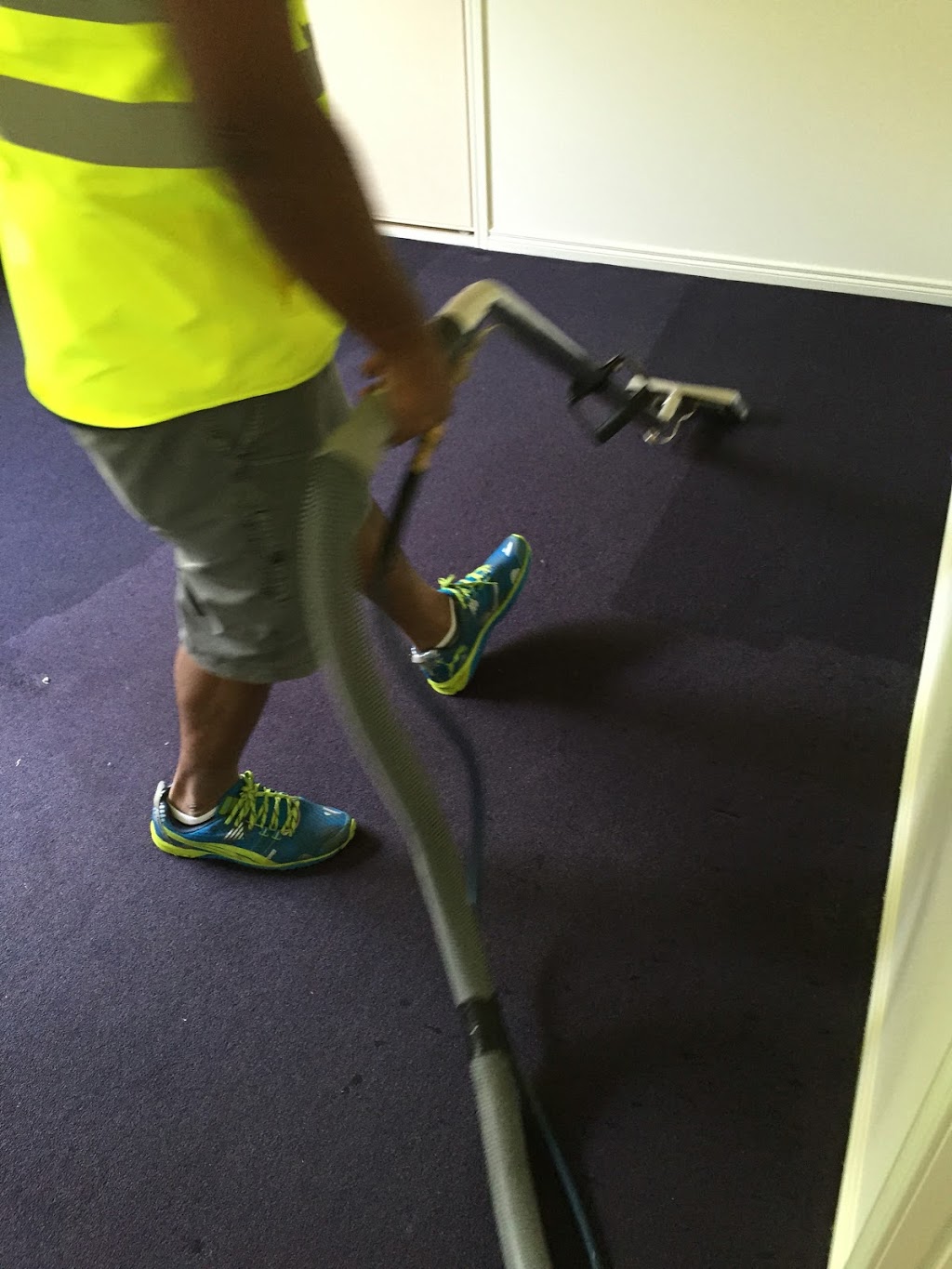 Fastline Carpet Cleaning | 2/29 Paterson Rd, Springvale South VIC 3172, Australia | Phone: (03) 8524 3735