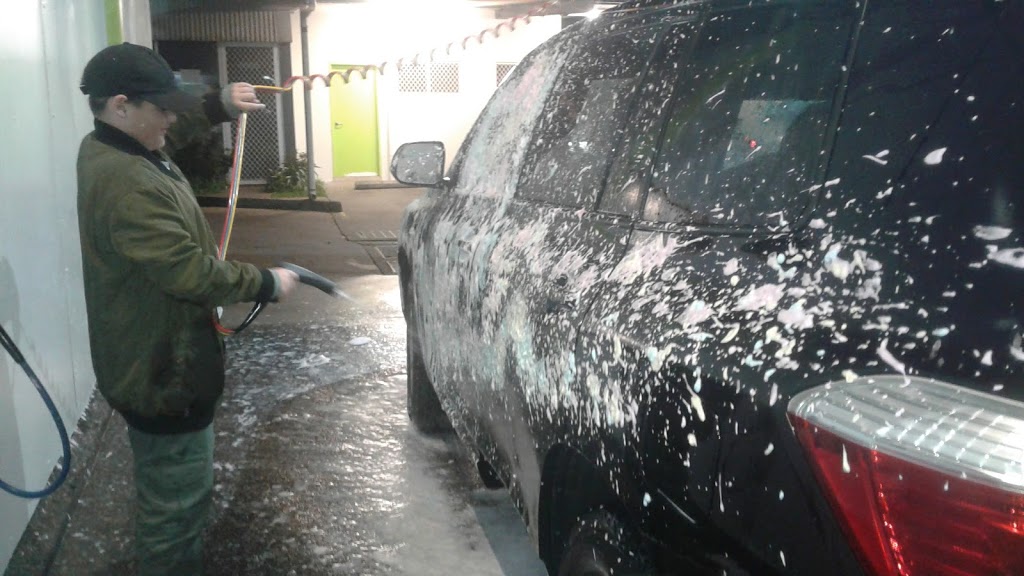 Blue Dolphin Car Wash | car wash | 165 Salamander Way, Salamander Bay NSW 2317, Australia | 0249846616 OR +61 2 4984 6616