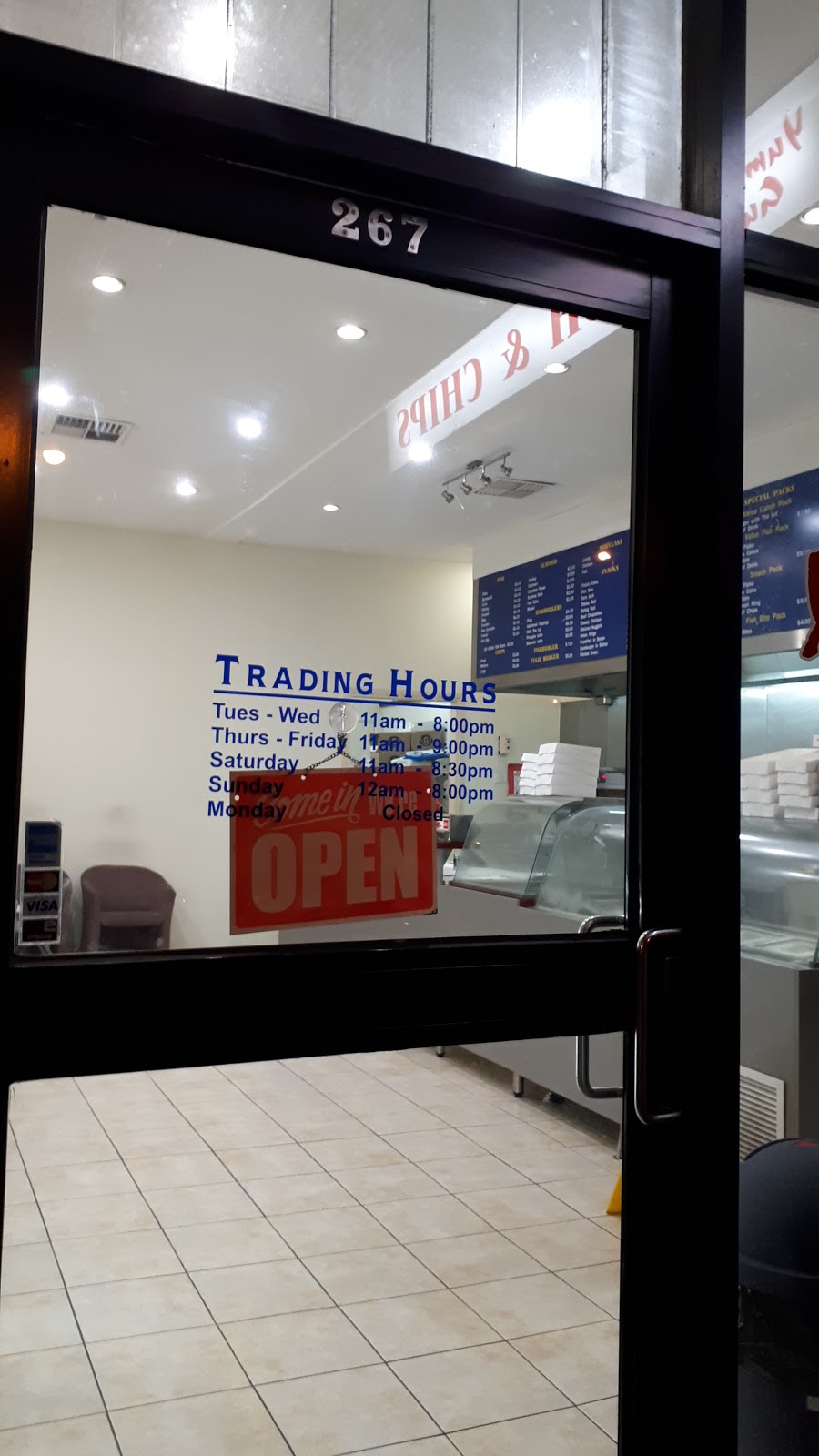 Yummy Gummy Fish & Chips | 267 Huntingdale Rd, Chadstone VIC 3148, Australia | Phone: (03) 9807 5392