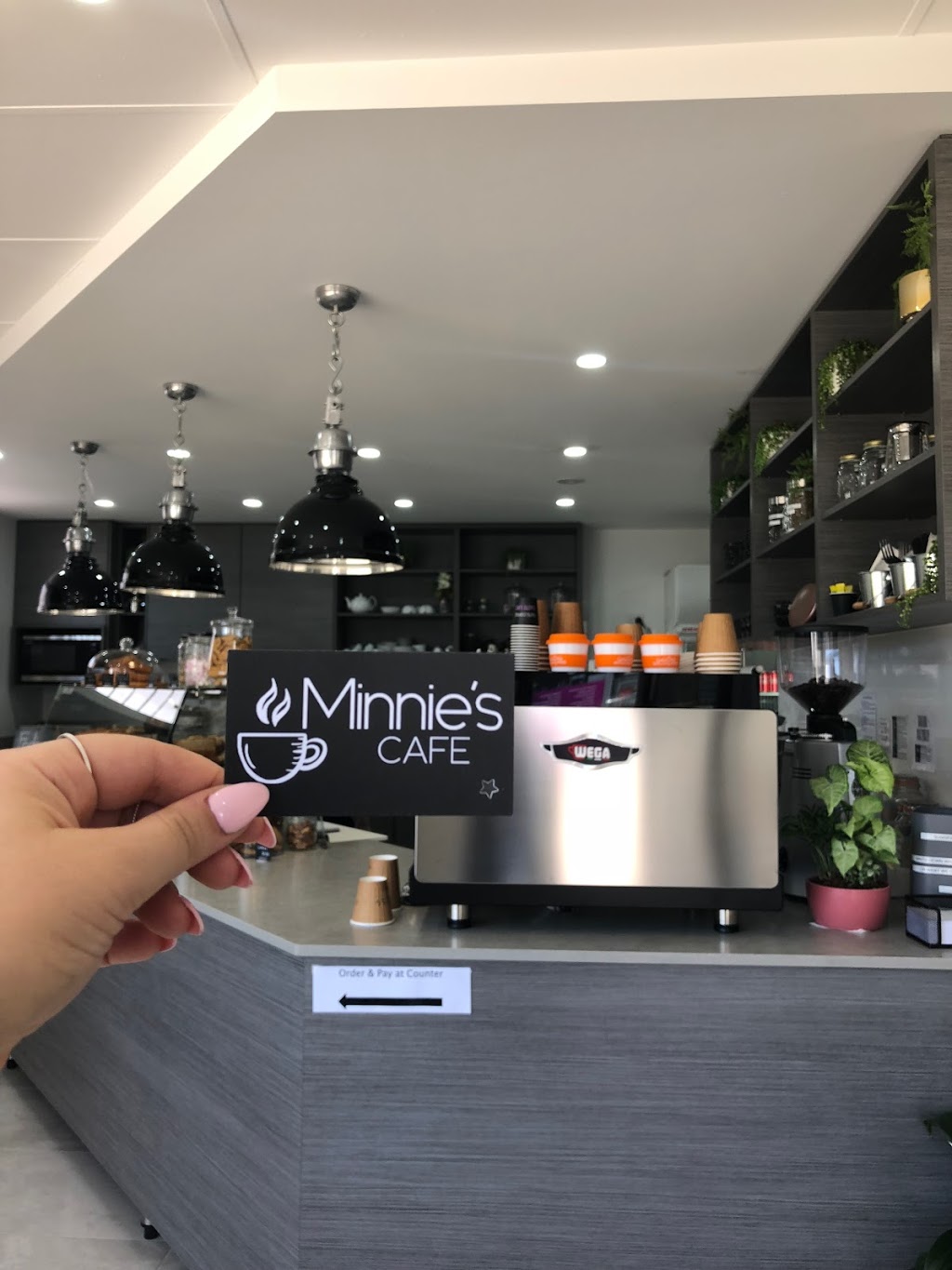 Minnies Cafe | cafe | Shop 1/101 Cann St, Bass Hill NSW 2197, Australia | 0297439119 OR +61 2 9743 9119