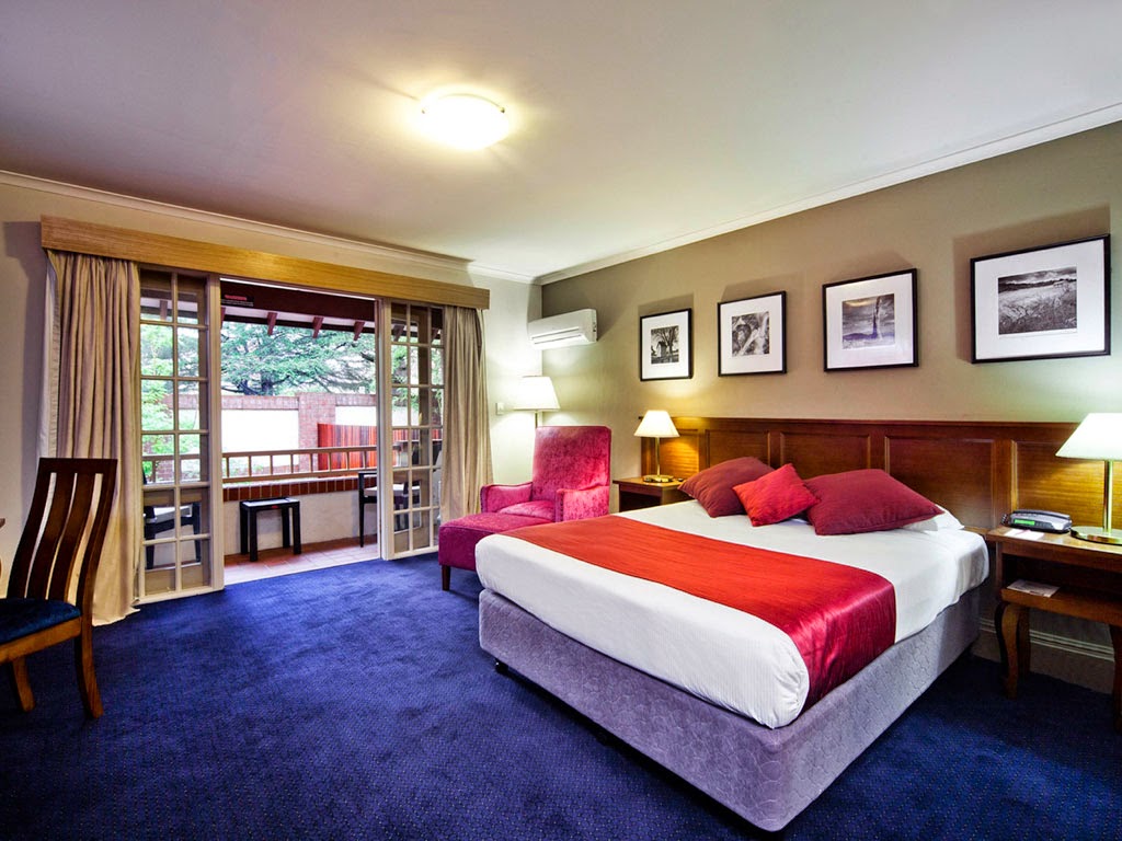 Mercure Canberra | lodging | Corner of Ainslie &, Limestone Ave, Braddon ACT 2612, Australia | 0262430000 OR +61 2 6243 0000