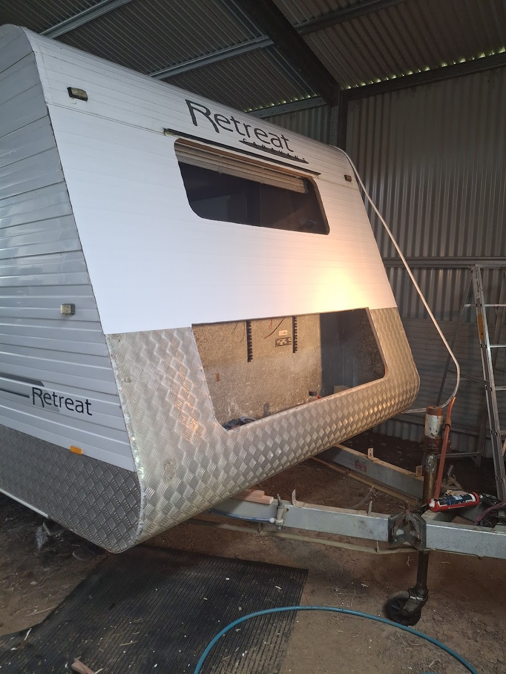 Woods off grid mobile caravan repairs | Kalawonda Rd, Dyers Crossing NSW 2429, Australia | Phone: 0459 794 773